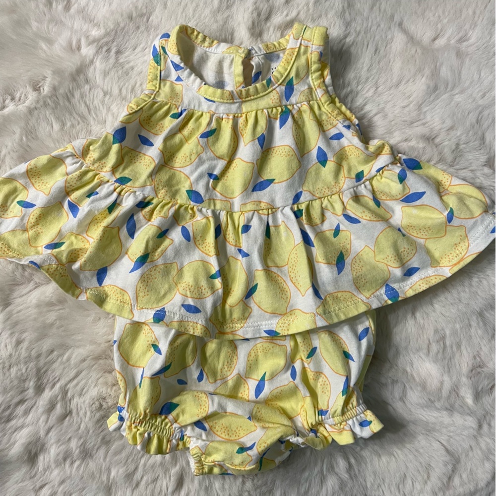 SOLD 3/30/25 - Gap Baby Matching 2-Piece Lemon Print Set - 0-3 months